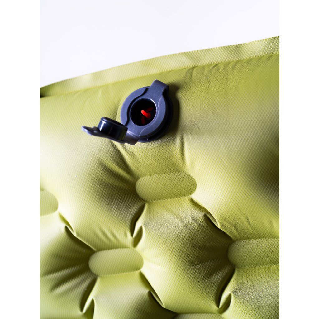 Extra-wide Pinguin Nordic XXL sleeping pad measuring 198 × 68 cm